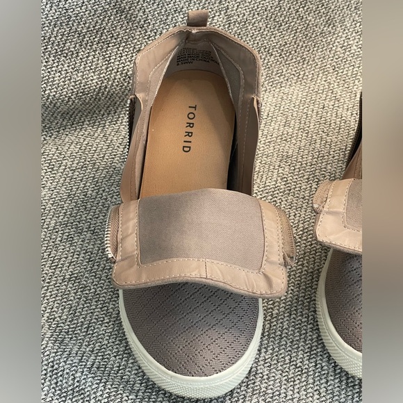 Torrid Beige Wedges with Stylish Comfort - Picture 11 of 16